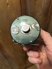 Abu Garcia Ambassadeur 7000 C3 Round Baitcasting Reel